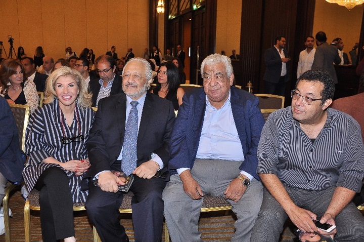 بالصور.. وزيرة الهجرة ونجوم الفن والمشاهير في توقيع "أيام في بيت المحترم" لـ شافكي المنيري بالصور.. وزيرة الهجرة ونجوم الفن والمشاهير في توقيع "أيام في بيت المحترم" لـ شافكي المنيري