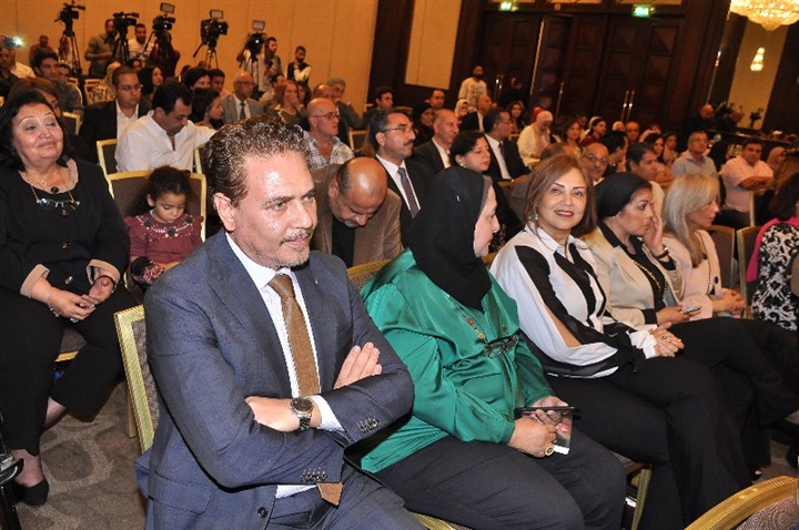 بالصور.. وزيرة الهجرة ونجوم الفن والمشاهير في توقيع "أيام في بيت المحترم" لـ شافكي المنيري بالصور.. وزيرة الهجرة ونجوم الفن والمشاهير في توقيع "أيام في بيت المحترم" لـ شافكي المنيري