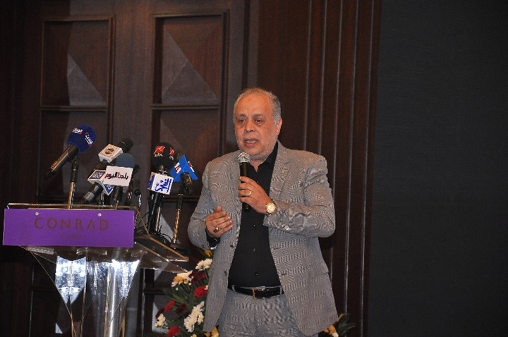 بالصور.. وزيرة الهجرة ونجوم الفن والمشاهير في توقيع "أيام في بيت المحترم" لـ شافكي المنيري بالصور.. وزيرة الهجرة ونجوم الفن والمشاهير في توقيع "أيام في بيت المحترم" لـ شافكي المنيري