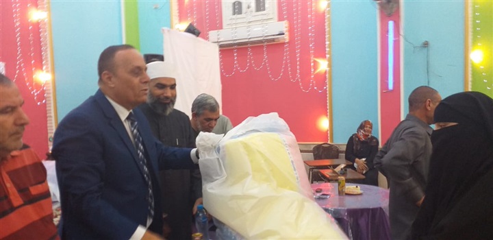 بالصور.. "مستقبل وطن" يوزع 200 لحاف ضمن مبادرة حياة كريمة بكفر الشيخ