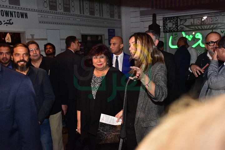 بالصور.. وزيرة الثقافة والهام شاهين ولبلبة تفتتح معرض "القاهرة.. أحبك" بمهرجان القاهرة بالصور.. وزيرة الثقافة والهام شاهين ولبلبة تفتتح معرض "القاهرة.. أحبك" بمهرجان القاهرة