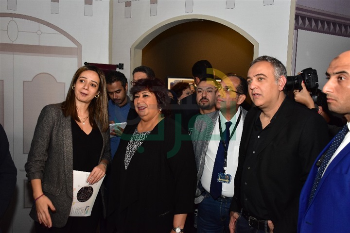 بالصور.. وزيرة الثقافة والهام شاهين ولبلبة تفتتح معرض "القاهرة.. أحبك" بمهرجان القاهرة بالصور.. وزيرة الثقافة والهام شاهين ولبلبة تفتتح معرض "القاهرة.. أحبك" بمهرجان القاهرة