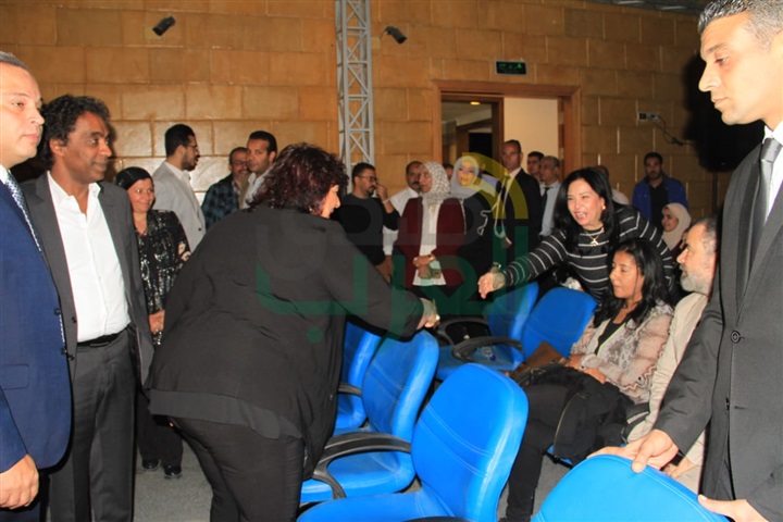 بالصور.. وزيرة الثقافة تحضر حفل تأبين الراحل هيثم أحمد زكى فى قصر السينما بالصور.. وزيرة الثقافة تحضر حفل تأبين الراحل هيثم أحمد زكى فى قصر السينما