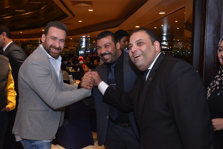 بالصور.. تكريم نضال الشافعى ومجد القاسم من نادى روتارى هليوبولس بالصور.. تكريم نضال الشافعى ومجد القاسم من نادى روتارى هليوبولس