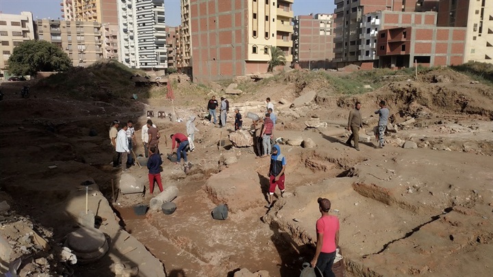 العثور على معبد أثرى بمنطقة الآثار ببنها