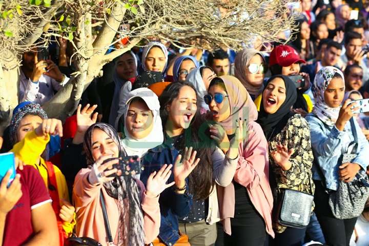 بالصور .. هيثم شاكر يتألق باضخم حفلات الجامعات بحضور تخطي ال ٧٠ الف من طلاب حلوان بالصور .. هيثم شاكر يتألق باضخم حفلات الجامعات بحضور تخطي ال ٧٠ الف من طلاب حلوان
