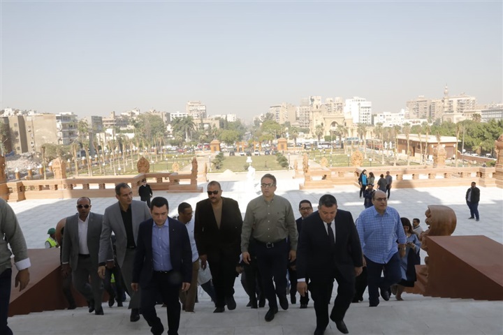 وزیر الآثار یستقبل رئیس وأعضاء لجنة الثقافة والآثار والإعلام بقصر البارون إمبان بمصر الجدیدة وزیر الآثار یستقبل رئیس وأعضاء لجنة الثقافة والآثار والإعلام بقصر البارون إمبان بمصر الجدیدة