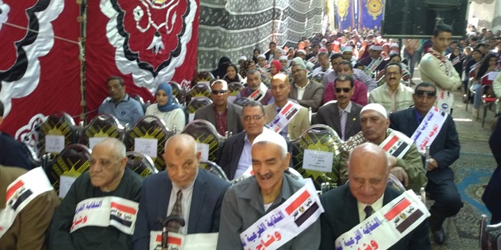 معلمو ملوي تكرم قدامى النقابيين والموجهين والمديرين المتميزين