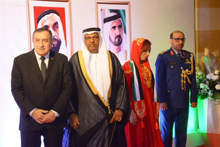 شاهد بالصور.. رئيس الوزراء وكبار رجال الدولة يشاركون حفل العيد الوطني للأمارات شاهد بالصور.. رئيس الوزراء وكبار رجال الدولة يشاركون حفل العيد الوطني للأمارات