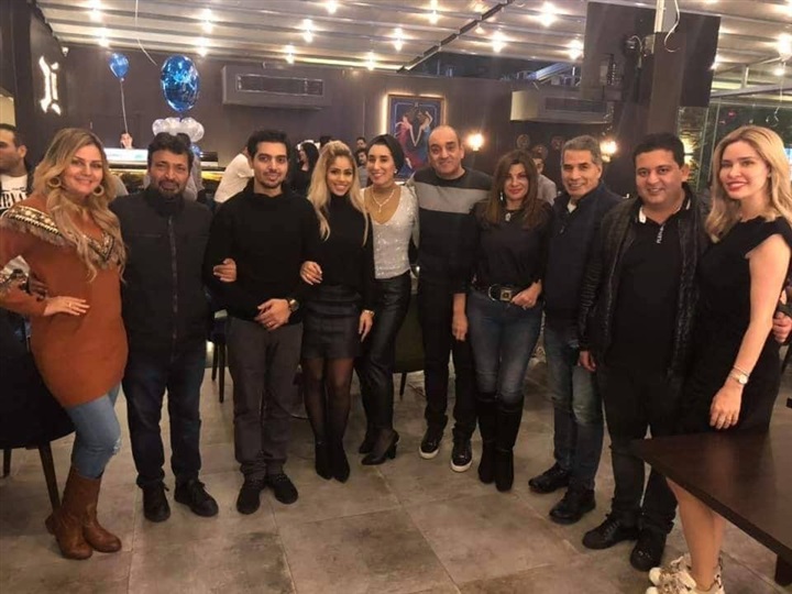 شاهد.. بحضور نخبة من النجوم إحتفالية ضخمة بعيد ميلاد الكابو حميد الشاعري شاهد.. بحضور نخبة من النجوم إحتفالية ضخمة بعيد ميلاد الكابو حميد الشاعري