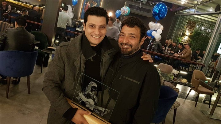 شاهد.. بحضور نخبة من النجوم إحتفالية ضخمة بعيد ميلاد الكابو حميد الشاعري شاهد.. بحضور نخبة من النجوم إحتفالية ضخمة بعيد ميلاد الكابو حميد الشاعري