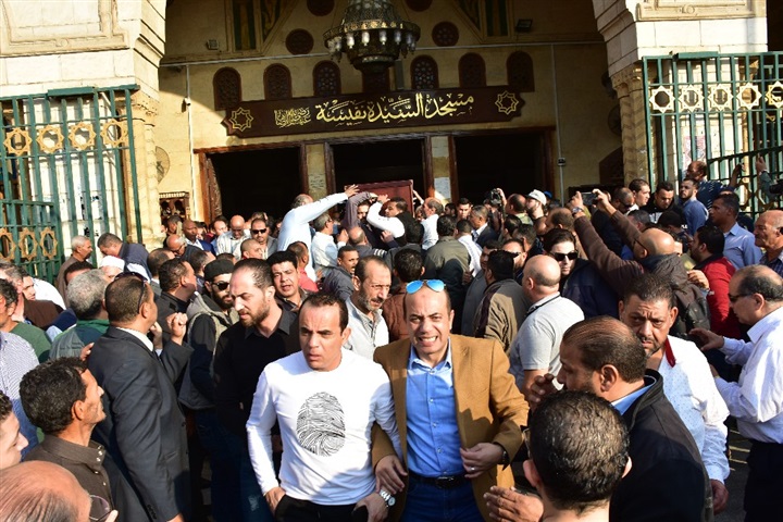 تشييع جثمان شعبان عبد الرحيم ومحمد خيري تشييع جثمان شعبان عبد الرحيم ومحمد خيري