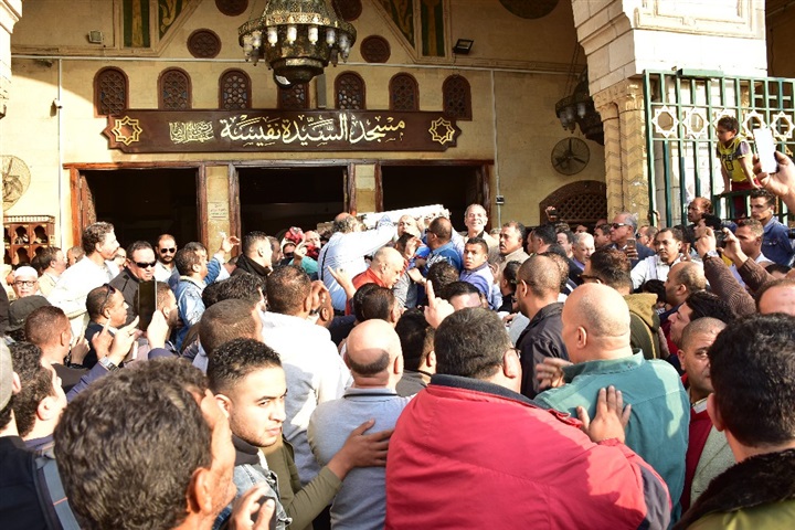 تشييع جثمان شعبان عبد الرحيم ومحمد خيري تشييع جثمان شعبان عبد الرحيم ومحمد خيري