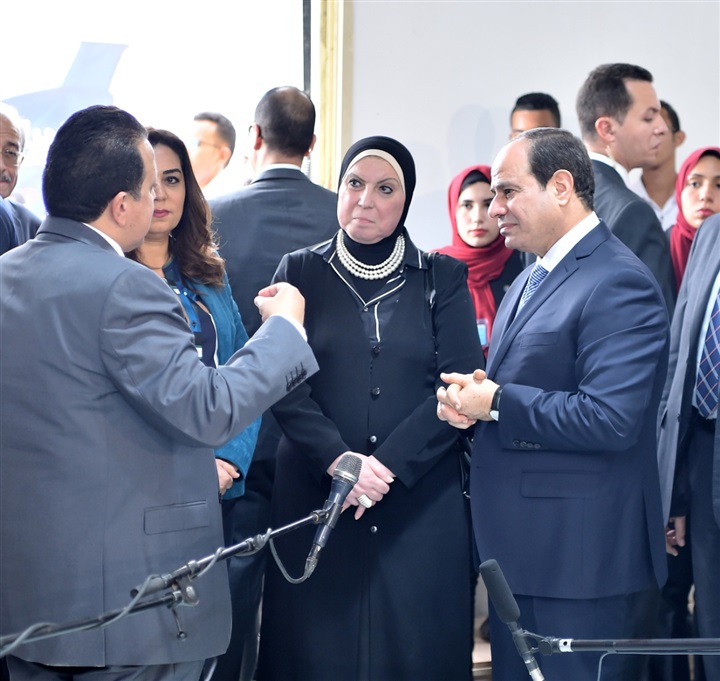 الرئيس السيسى يفتتح عدداً من المشروعات التنموية العملاقة بمدينة دمياط الرئيس السيسى يفتتح عدداً من المشروعات التنموية العملاقة بمدينة دمياط