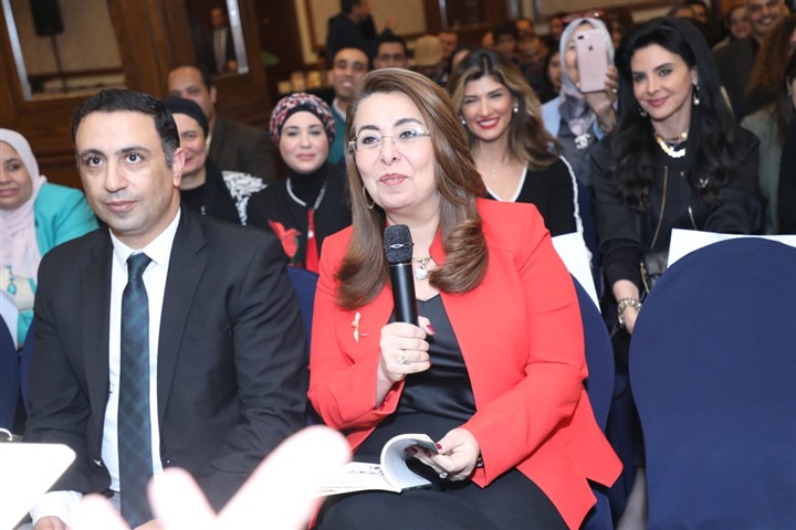 وزيرة التضامن وعدد من مشاهير الفن والإعلام يحتفلون مع هشام سليمان بتوقيع كتابه وزيرة التضامن وعدد من مشاهير الفن والإعلام يحتفلون مع هشام سليمان بتوقيع كتابه