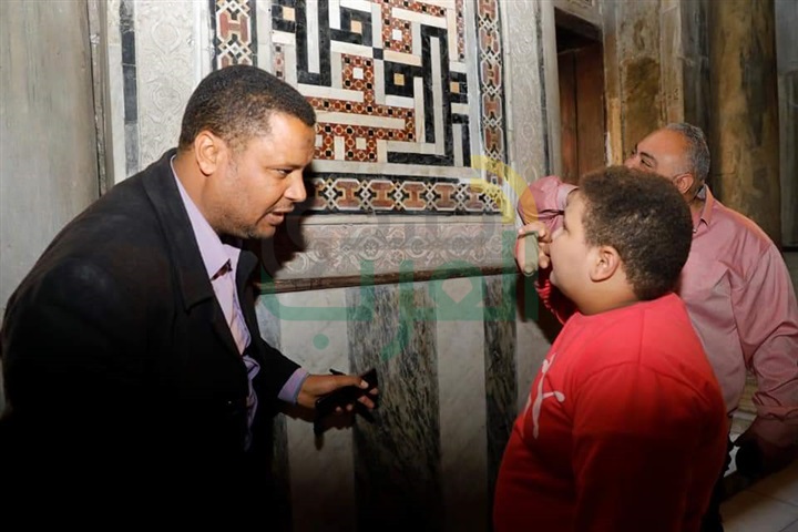 وزارة الآثار تدعو الطفل علي صبرة وعائلته لجولة إرشادية في 3 مواقع