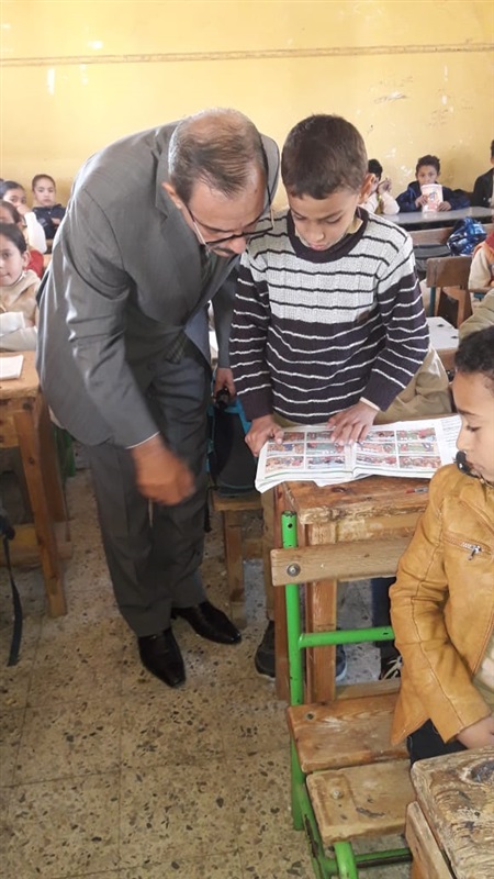 بالصور.. محافظ كفر الشيخ يتفقد عدد من المدارس والمنشأت الخدمية بقرية إسحاقة 