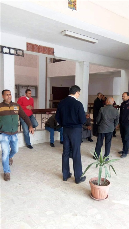 وقفة احتجاجية للعاملين بالجامعة العمالية بكفر الشيخ لتأخر صرف رواتبهم