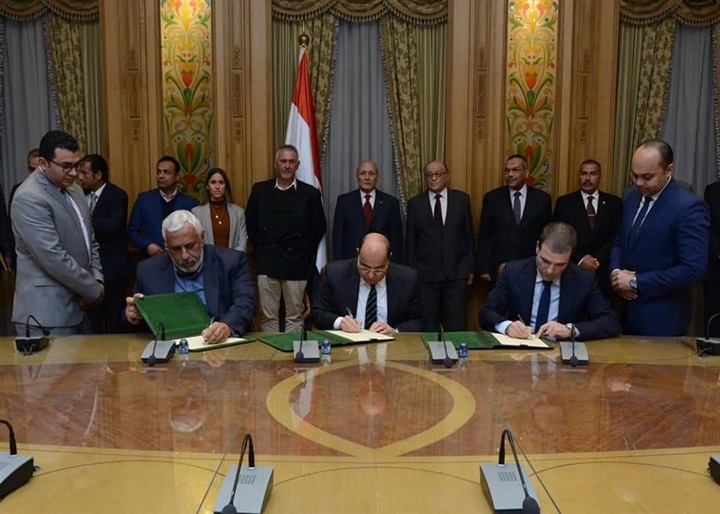 مذكرة تفاهم بين الإنتاج الحربي و"IMUT" و"ESCRIBANO" الأسبانية للتعاون المشترك فى مجال التصنيع العسكري مذكرة تفاهم بين الإنتاج الحربي و"IMUT" و"ESCRIBANO" الأسبانية للتعاون المشترك فى مجال التصنيع العسكري
