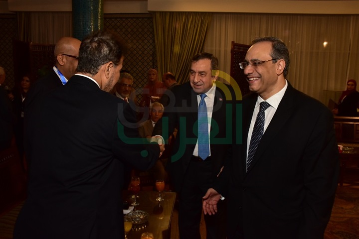 وزير العدل الأسبق: مواجهة التزييف لاتقتصر على التشريع فقط