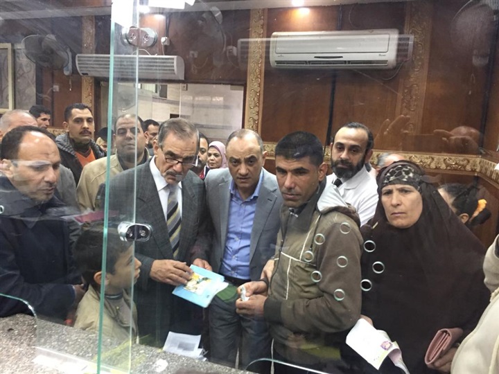 بالصور.. محافظ كفر الشيخ يطمئن علي مستوي الخدمات بمستشفي العبور
