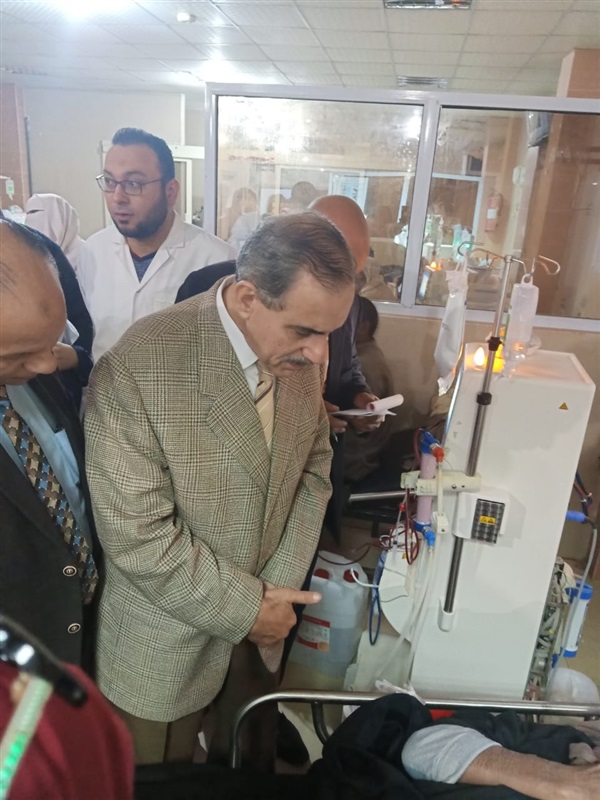 محافظ كفر الشيخ يقرر تكريم طبيب وممرضة بمستشفي سيدي سالم
