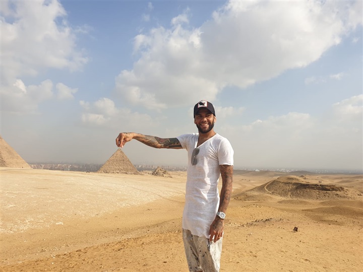 شاهد.. داني ألفيش فى جولة سياحية بالقاهرة والجيزة شاهد.. داني ألفيش فى جولة سياحية بالقاهرة والجيزة