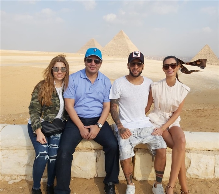 شاهد.. داني ألفيش فى جولة سياحية بالقاهرة والجيزة شاهد.. داني ألفيش فى جولة سياحية بالقاهرة والجيزة