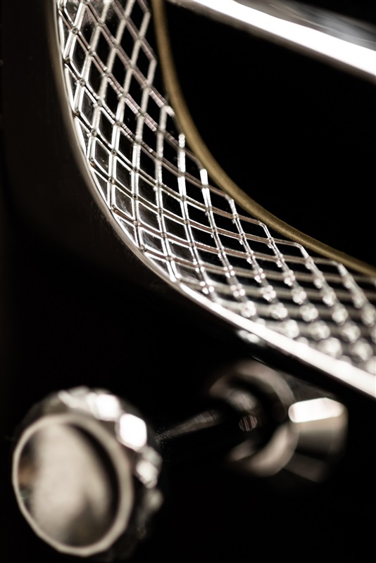 Flying Spur الجديدة بالتفصيل: قصّة النقش الماسي Flying Spur الجديدة بالتفصيل: قصّة النقش الماسي