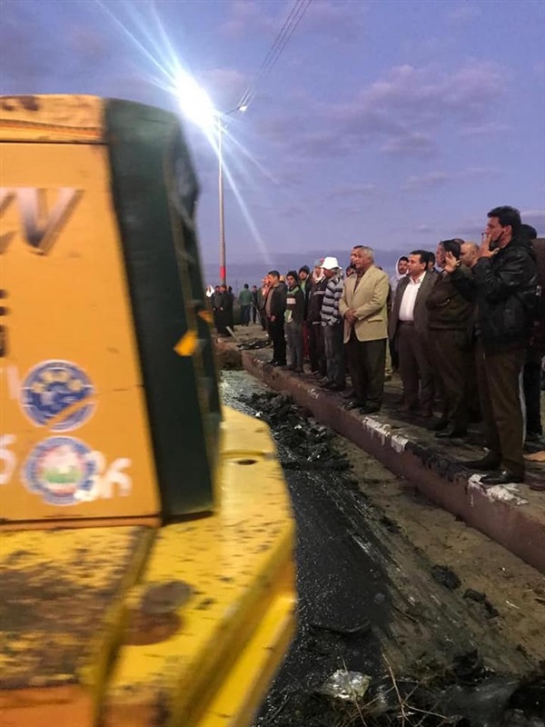 بالصور.. انقلاب مقطورة محملة بمواد بترولية في كفر الشيخ بالصور.. انقلاب مقطورة محملة بمواد بترولية في كفر الشيخ