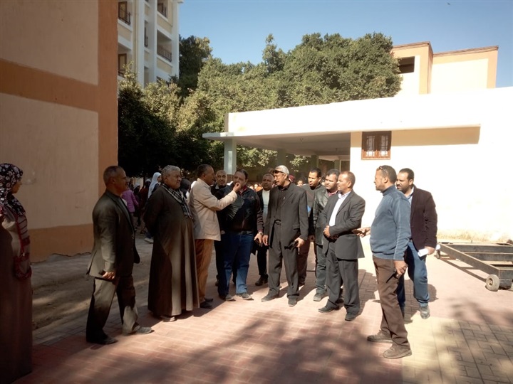 بالصور.. رئيس مدينة البدارى يتابع استعدادات مدرسة "أم المؤمنين" لإستقبال العرض المسرحي "ولاد البلد" السبت القادم بالصور.. رئيس مدينة البدارى يتابع استعدادات مدرسة "أم المؤمنين" لإستقبال العرض المسرحي "ولاد البلد" السبت القادم