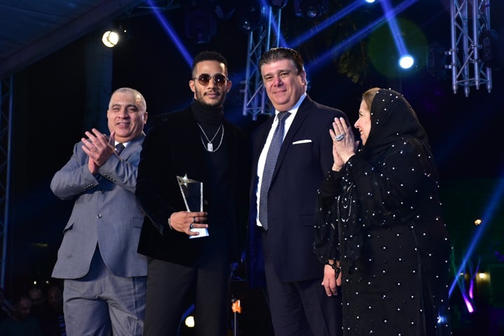 تكريم نجوم الفن فى حفل الهيئة الوطنية للإعلام وعرض فيلمًا تسجيليًا عن الراحلون تكريم نجوم الفن فى حفل الهيئة الوطنية للإعلام وعرض فيلمًا تسجيليًا عن الراحلون