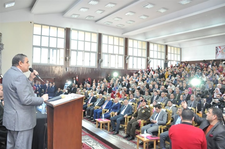 بالصور.. "زراعة كفر الشيخ" تحتفل باليوبيل الذهبي وتكرم قيادات الجامعة وروادها