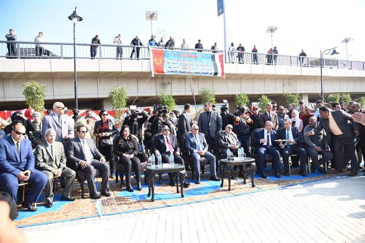 محافظ بورسعيد ورئيس هيئة قناة السويس يفتتحان الممشى السياحي الجديد في بورسعيد
