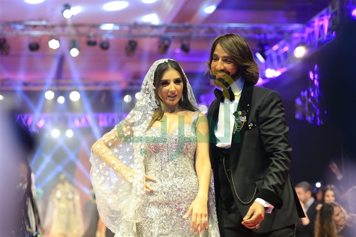 بالصور .. مي عمر تتألق بأغلى فستان زفاف في العالم قيمته ١٥ مليون دولار بالصور .. مي عمر تتألق بأغلى فستان زفاف في العالم قيمته ١٥ مليون دولار