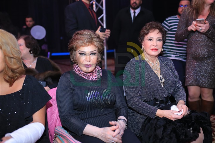 بالصور .. مي عمر تتألق بأغلى فستان زفاف في العالم قيمته ١٥ مليون دولار بالصور .. مي عمر تتألق بأغلى فستان زفاف في العالم قيمته ١٥ مليون دولار