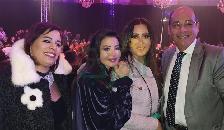 بالصور .. مي عمر تتألق بأغلى فستان زفاف في العالم قيمته ١٥ مليون دولار بالصور .. مي عمر تتألق بأغلى فستان زفاف في العالم قيمته ١٥ مليون دولار