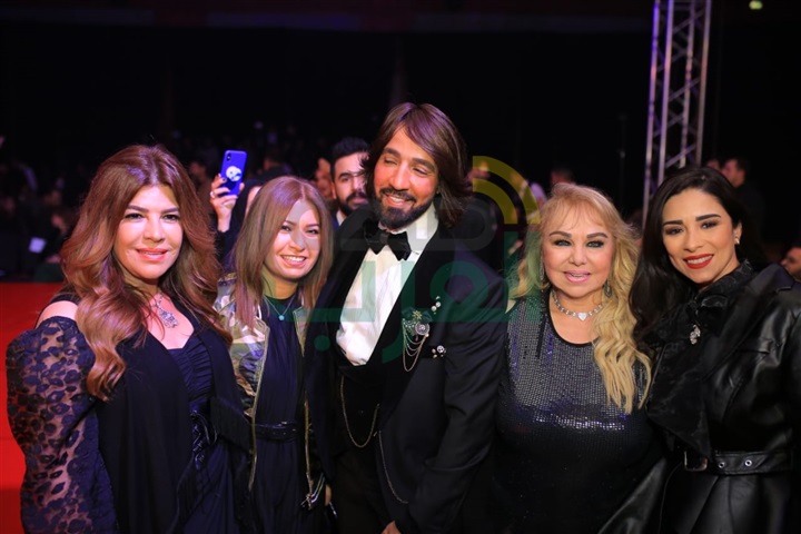 بالصور .. مي عمر تتألق بأغلى فستان زفاف في العالم قيمته ١٥ مليون دولار بالصور .. مي عمر تتألق بأغلى فستان زفاف في العالم قيمته ١٥ مليون دولار