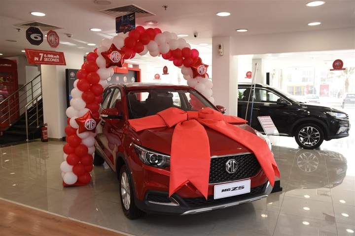 بحضور وزارة التضامن الإجتماعي.. MG تعلن عن الفائز بسيارة MG ZS في مسابقة جربها وإكسبها بحضور وزارة التضامن الإجتماعي.. MG تعلن عن الفائز بسيارة MG ZS في مسابقة جربها وإكسبها