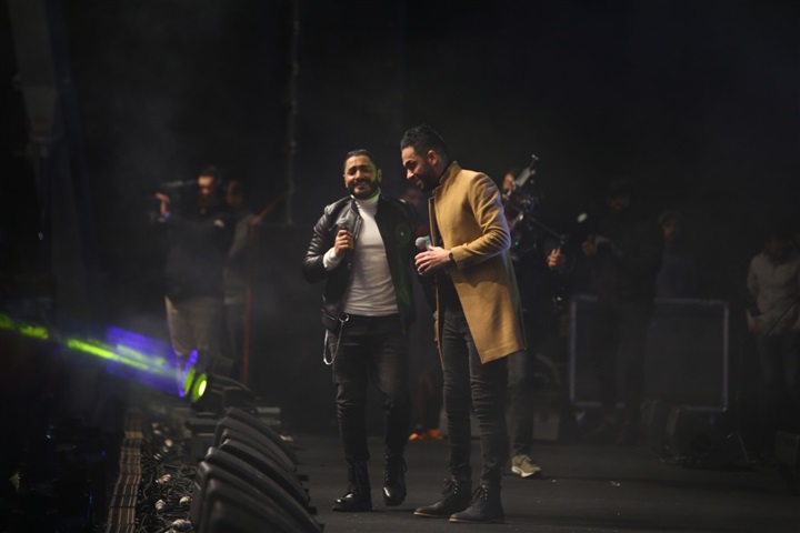 تامر حسني ورامي جمال يشعلان حفل المنارة بالتجمع الخامس