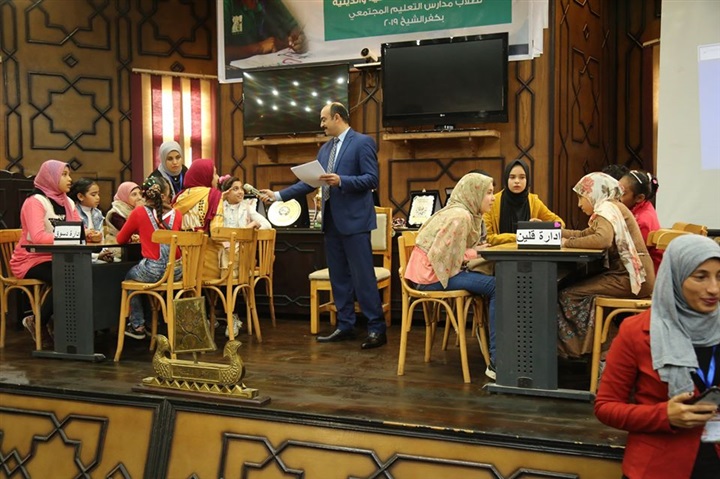 بالصور.. تكريم 93 من المتميزين في التعليم المجتمعى بكفر الشيخ
