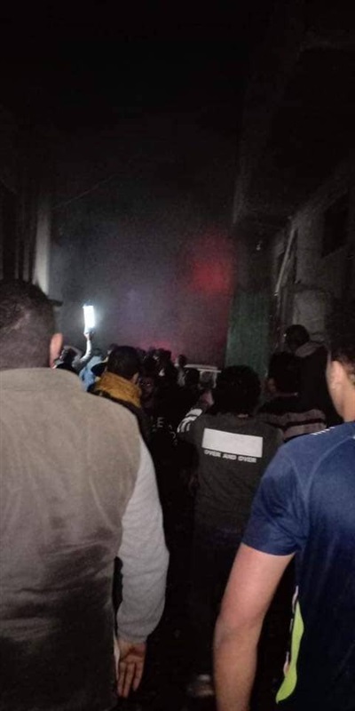 بالصور.. الحماية المدنية تدفع بـ12 سيارة إطفاء للسيطرة علي حريق هائل بمخزن أخشاب بالغربية