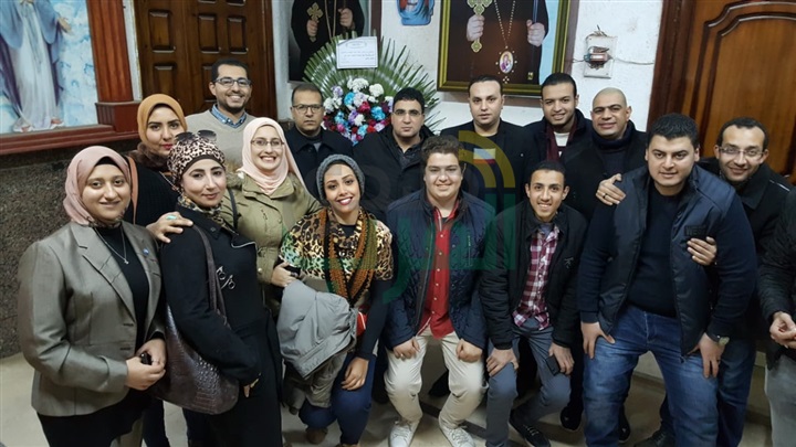 بالصور.. "مستقبل وطن" بكفر الشيخ يشارك الأخوة الأقباط احتفالات عيد الميلاد المجيد