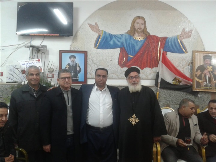 بالصور.. وفد حزب مستقبل وطن بكفر الشيخ يهنيء الأخوة الأقباط بكنيسة القديسة دميانة