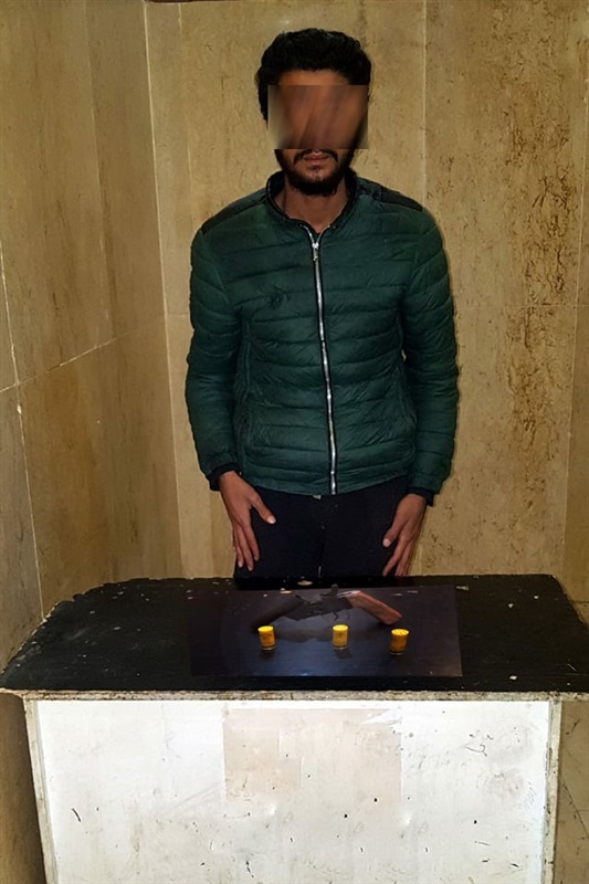  بالصور.. أمن القاهرة يضبط ١٧ قطعة  سلاح نارى و١٤ قضية إتجار في المخدرات بحمله مكبره بحلوان