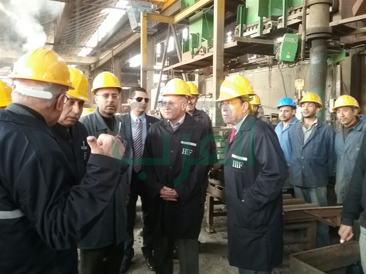 العصار يفتتح محطة تجهيز الرمال بالمسبك الآلى بشركة حلوان للمسبوكات العصار يفتتح محطة تجهيز الرمال بالمسبك الآلى بشركة حلوان للمسبوكات