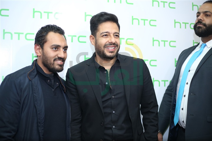 بالصور .. حماقي يشارك في حفل إطلاق هاتف HTC الجديد بالصور .. حماقي يشارك في حفل إطلاق هاتف HTC الجديد