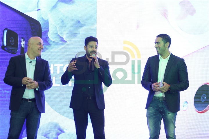 بالصور .. حماقي يشارك في حفل إطلاق هاتف HTC الجديد بالصور .. حماقي يشارك في حفل إطلاق هاتف HTC الجديد