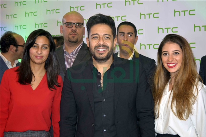 بالصور .. حماقي يشارك في حفل إطلاق هاتف HTC الجديد بالصور .. حماقي يشارك في حفل إطلاق هاتف HTC الجديد