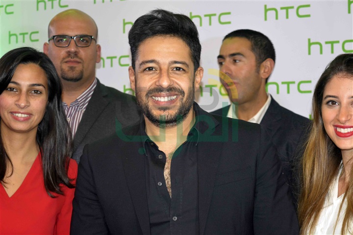 بالصور .. حماقي يشارك في حفل إطلاق هاتف HTC الجديد بالصور .. حماقي يشارك في حفل إطلاق هاتف HTC الجديد